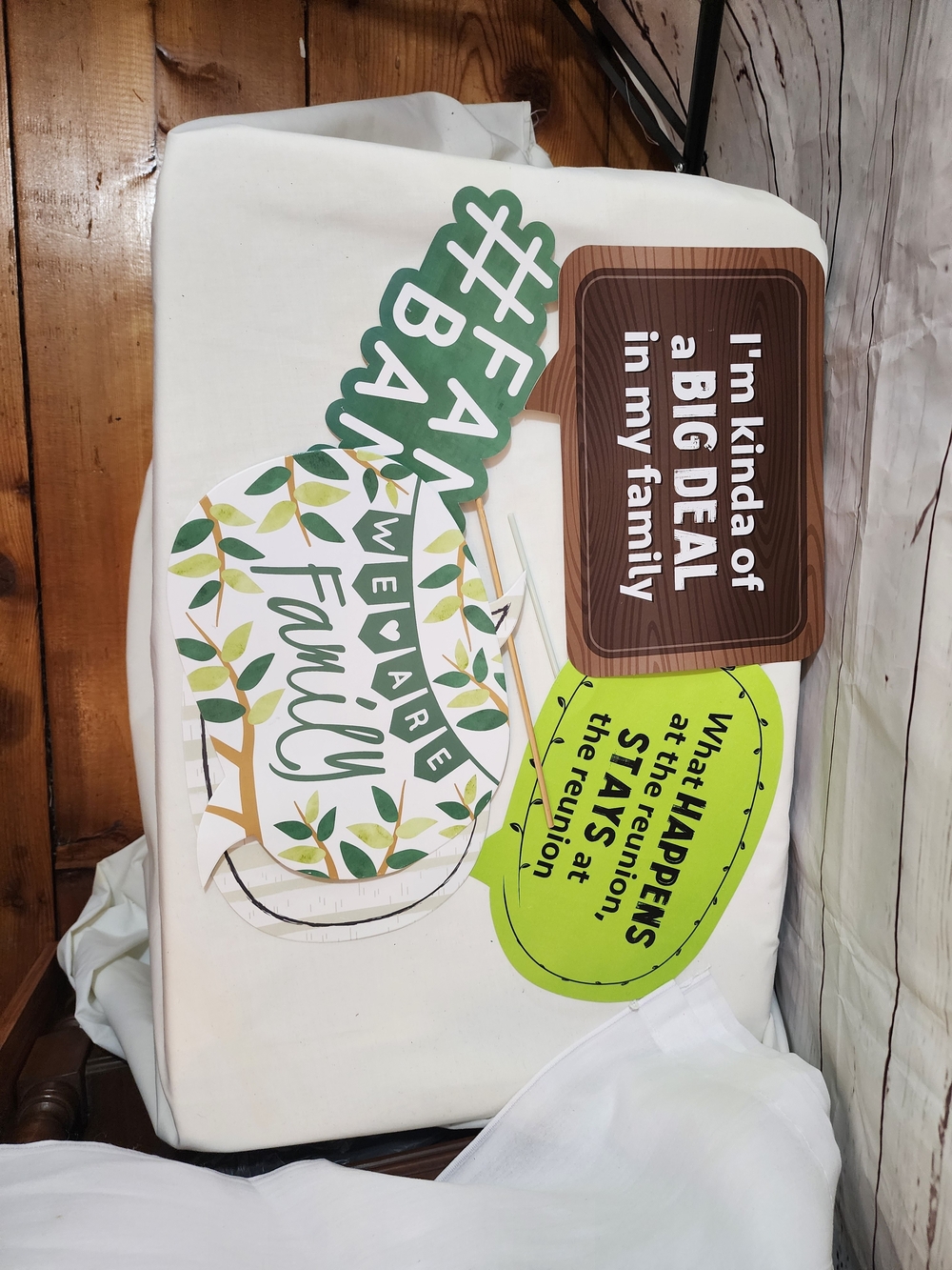 Family Reunion Photo Booth Prop Pack in Green and Brown